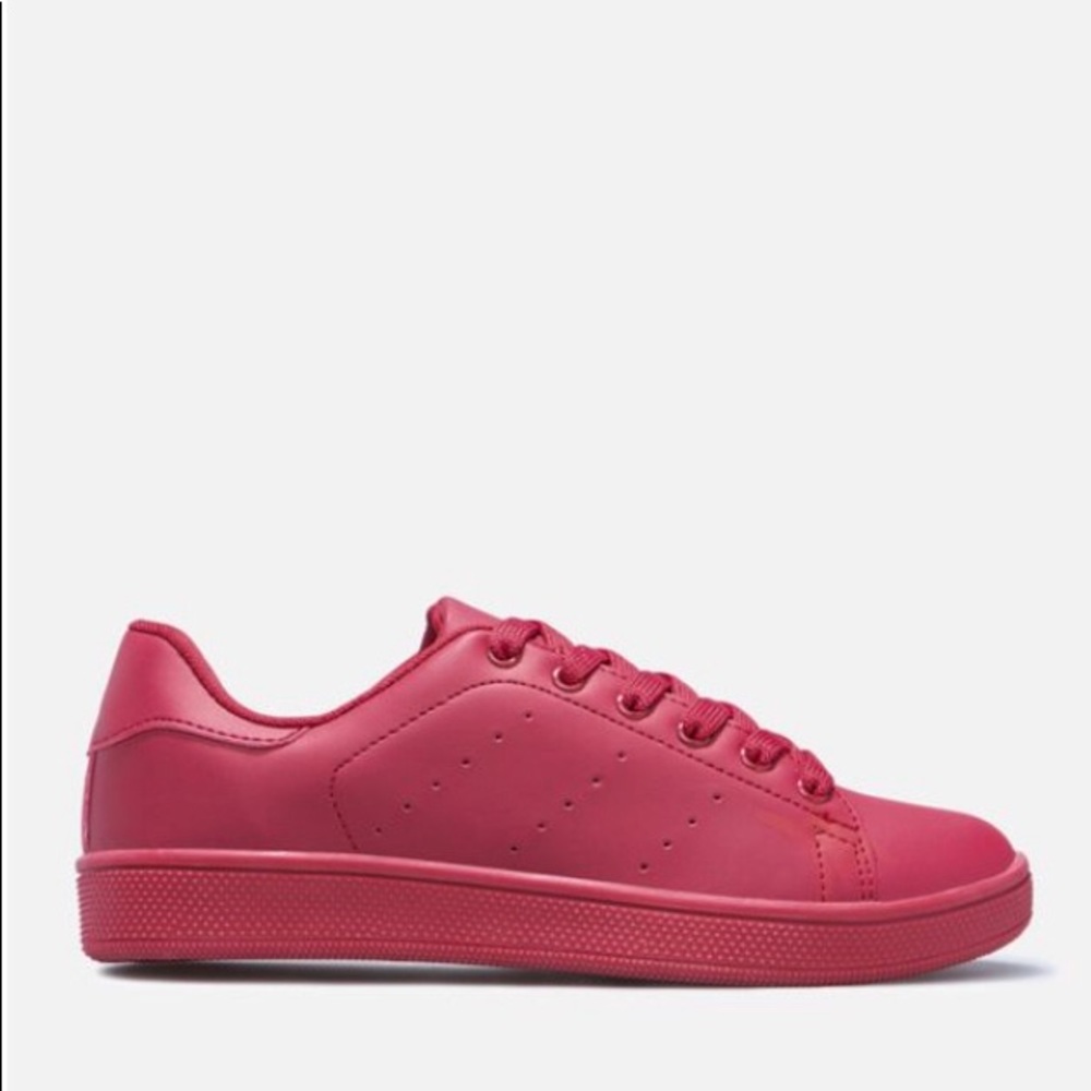 Red NYOMI Sneakers 🚨NEW🚨